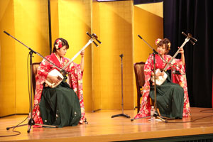 息のあった演奏を披露！