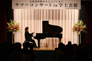 ピアノ：前田　拓郎氏