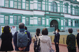 「旧陸軍金沢偕行社」の建物説明風景