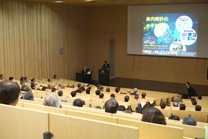 夕食会の様子