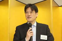 講師：本間　希樹氏<br />
（国立天文台水沢VLBI観測所所長・教授）
