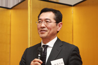 講師:山縣 然太朗氏<br />
(山梨大学大学院医学工学総合研究部社会医学講座教授)